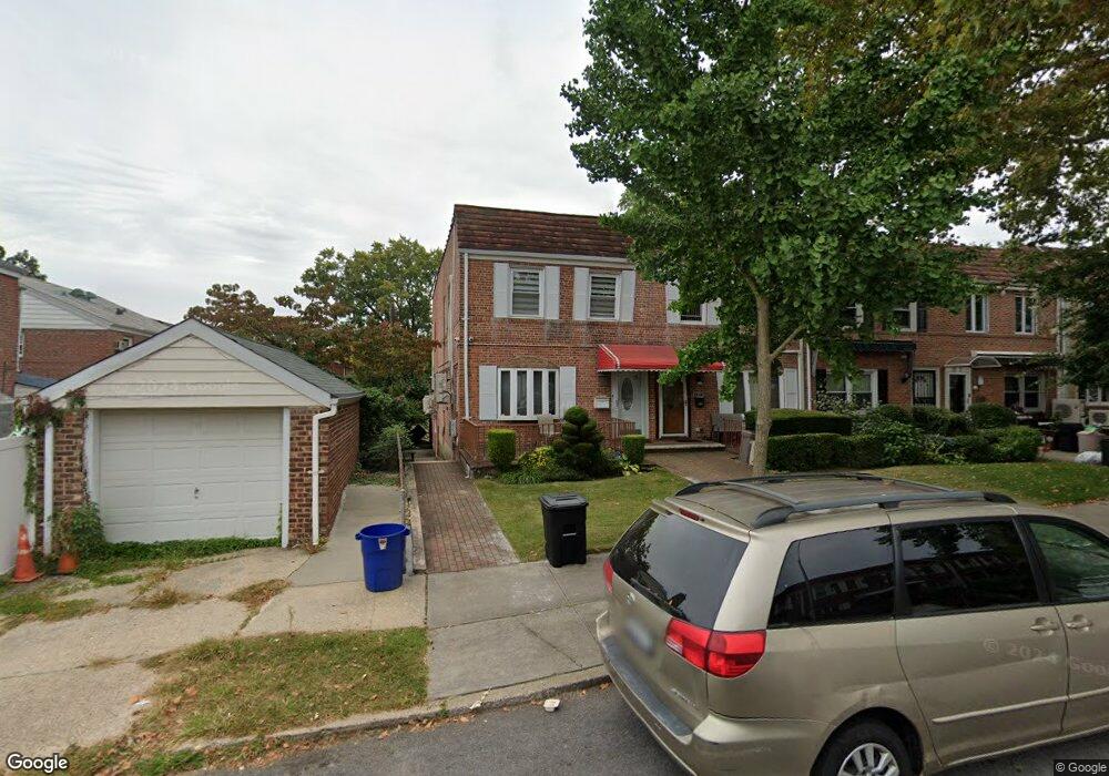 7011 175th St, Fresh Meadows, NY 11365 - photo 1