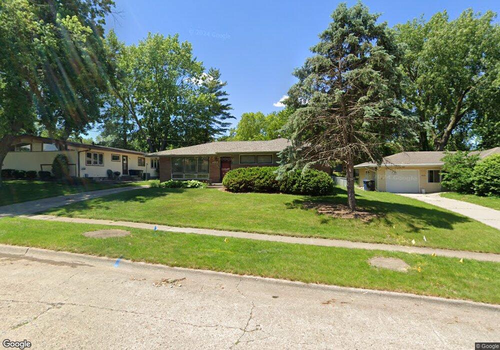 4118 Lynner Dr, Des Moines, IA 50310 - photo 1