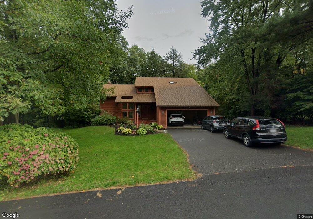 32 Oak Tree La, Colonie, NY 12309 - photo 1