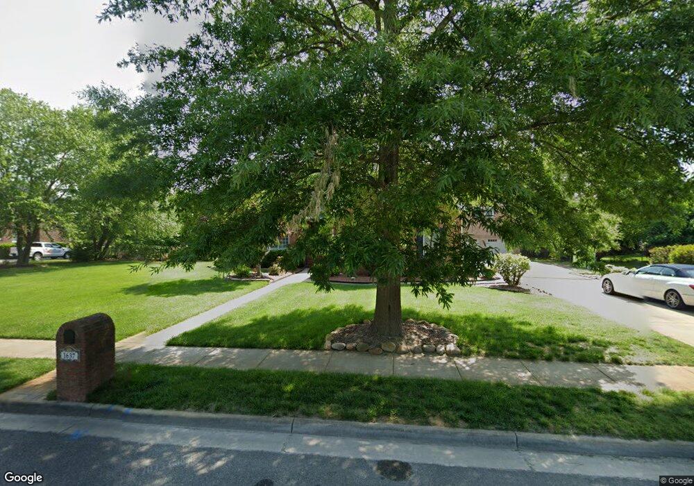 1637 Falls Brook Run, Chesapeake, VA 23322 - photo 1