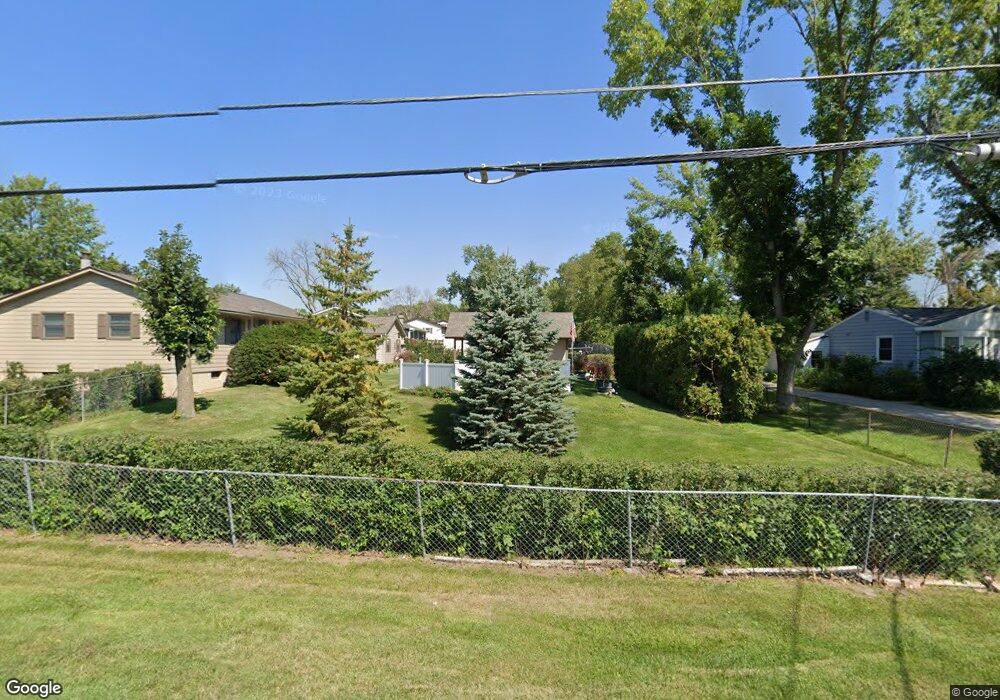 3756 Crestwood Dr NW, Cedar Rapids, IA 52405 - photo 1