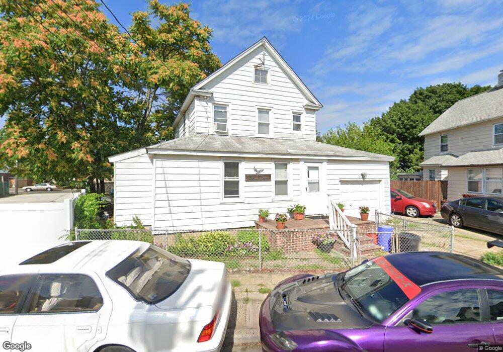 115 Courthouse Rd, Franklin Square, NY 11010 - photo 1