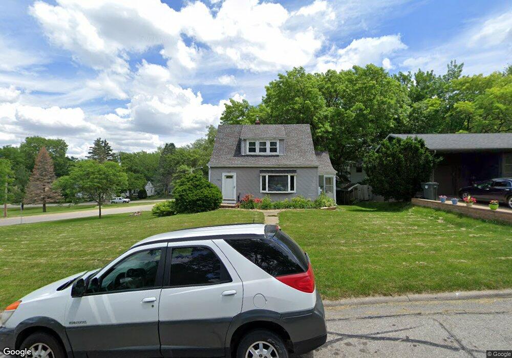 1704 Gibson St, Cedar Falls, IA 50613 - photo 1