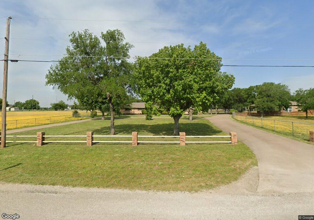 1916 Adams Ln, Azle, TX 76020 - photo 1