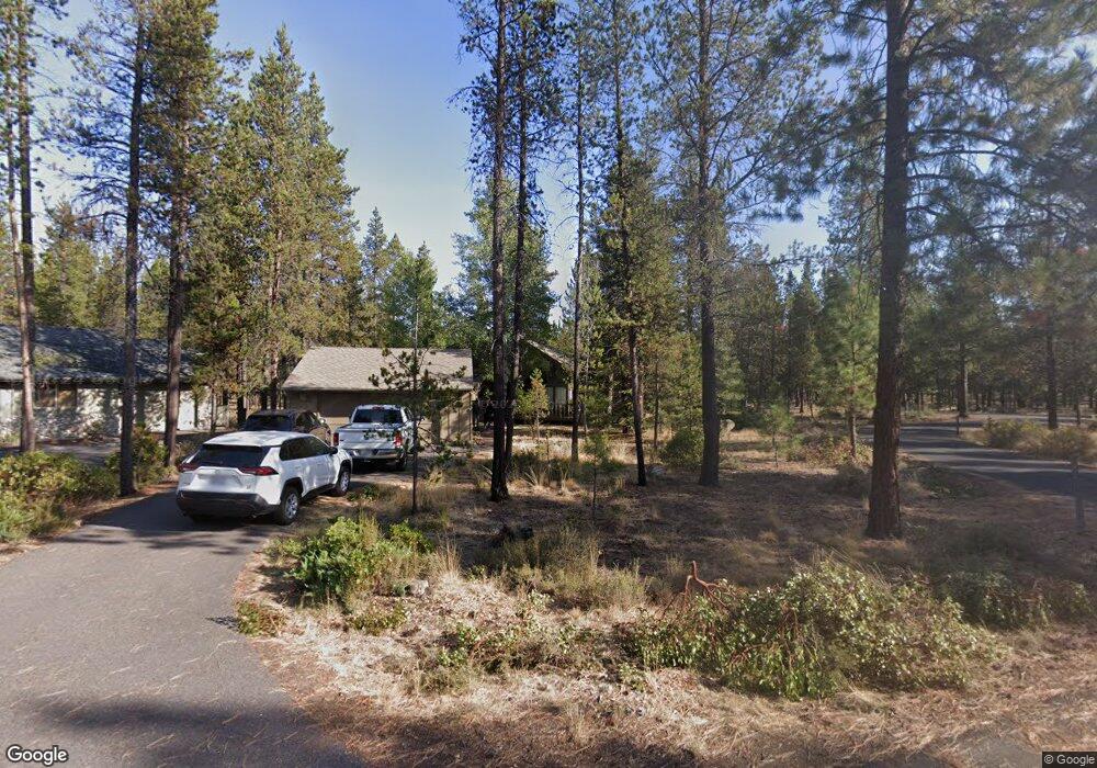 56883 SW Trapper Ln, Bend, OR 97707 - photo 1