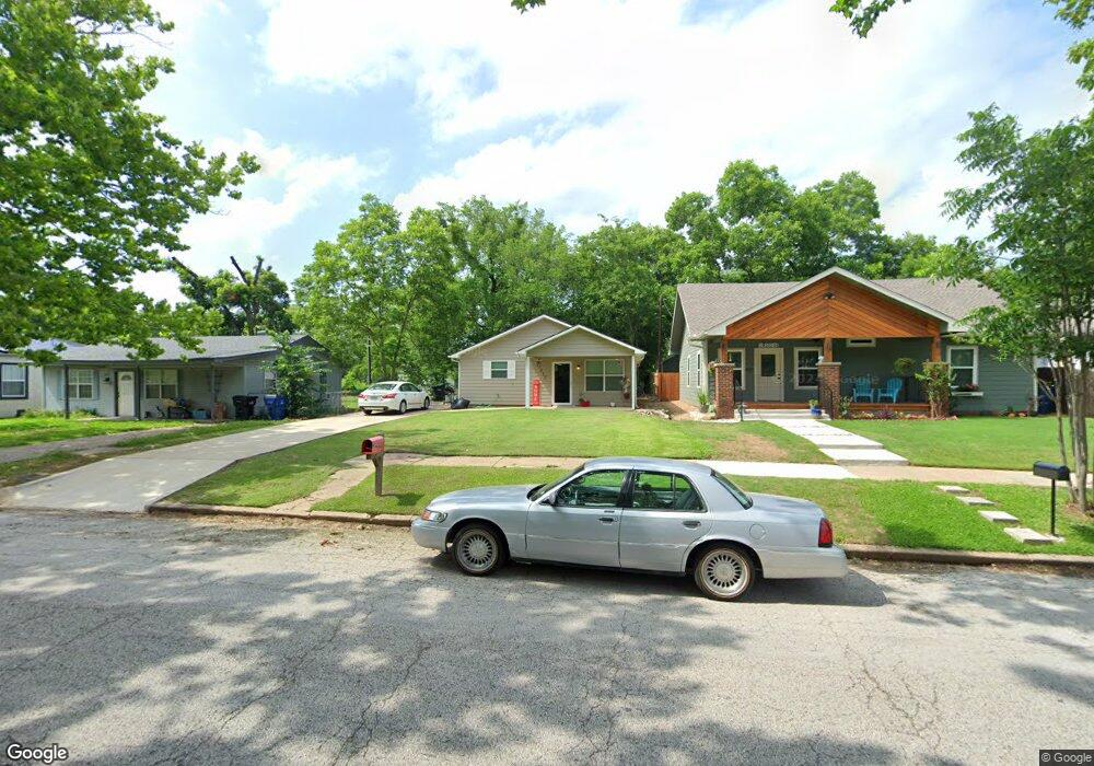 417 W Hull St, Denison, TX 75020 - photo 1