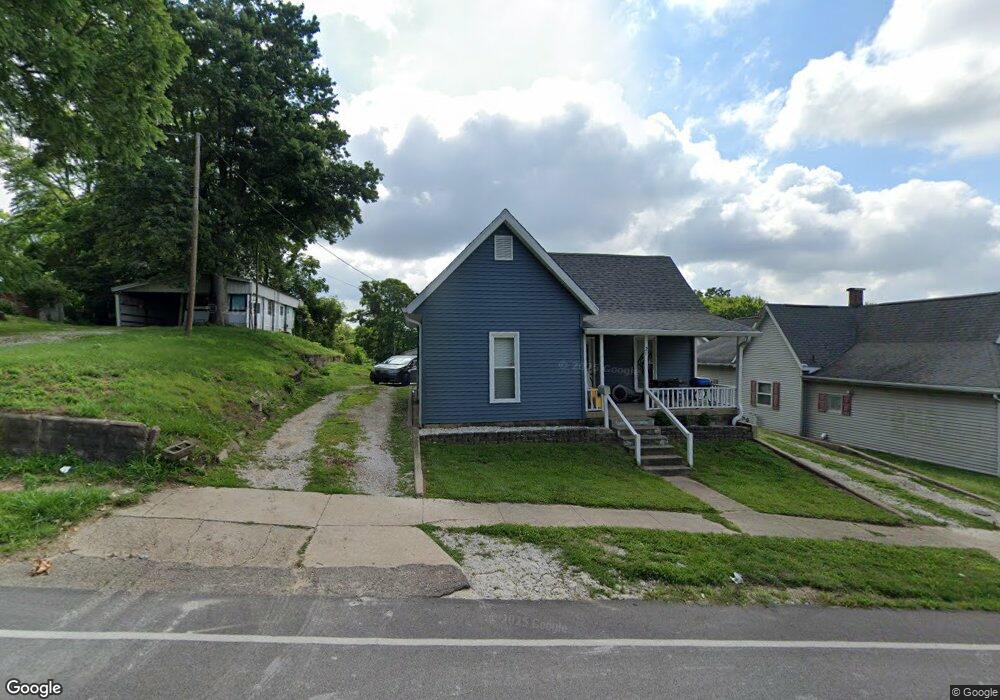 217 N Washington St, Bloomfield, IN 47424 - photo 1