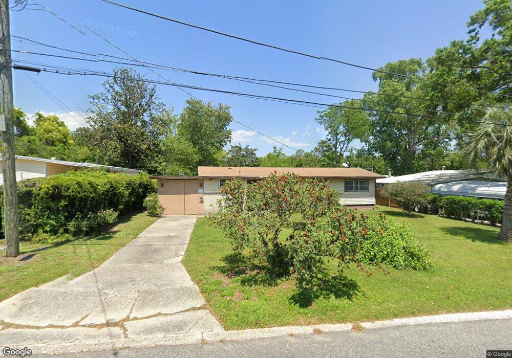 6811 Snow White Dr, Jacksonville, FL 32210 - photo 1