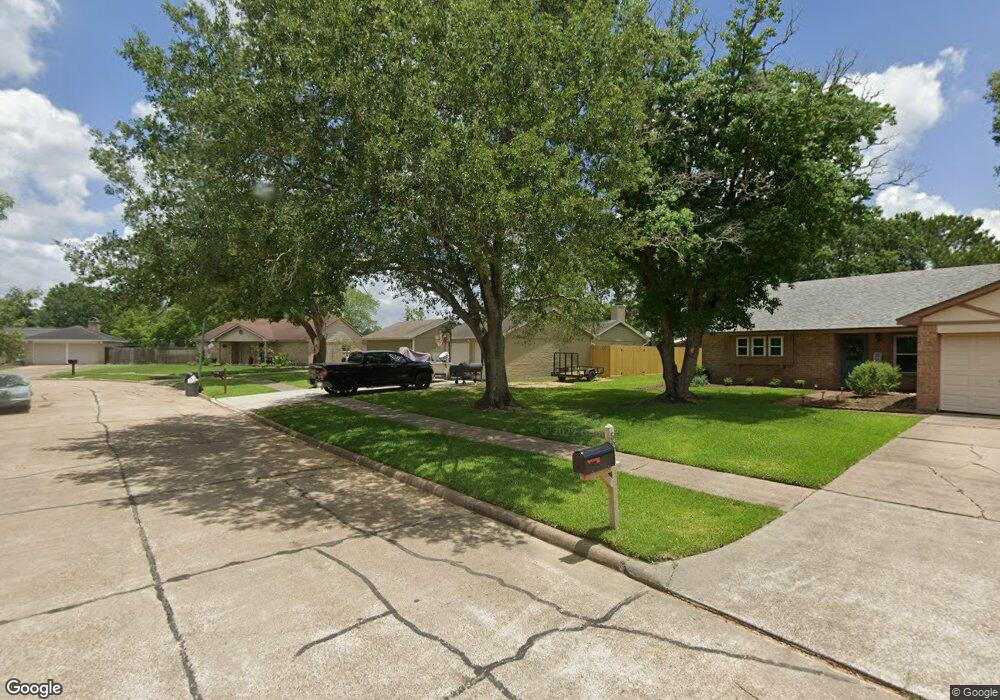 528 Belmont Dr, Friendswood, TX 77546 - photo 1