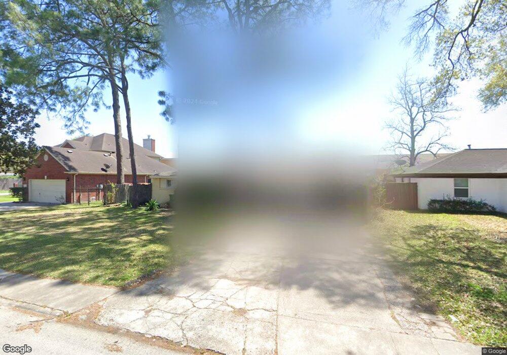 8561 Hiridge St, Houston, TX 77055 - photo 1