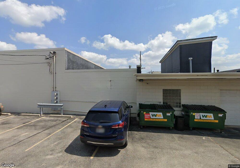 5123 N 124th St, Butler, WI 53007 - photo 1