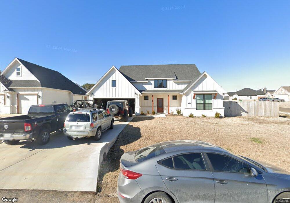 4016 Gallivant Dr, Granbury, TX 76049 - photo 1