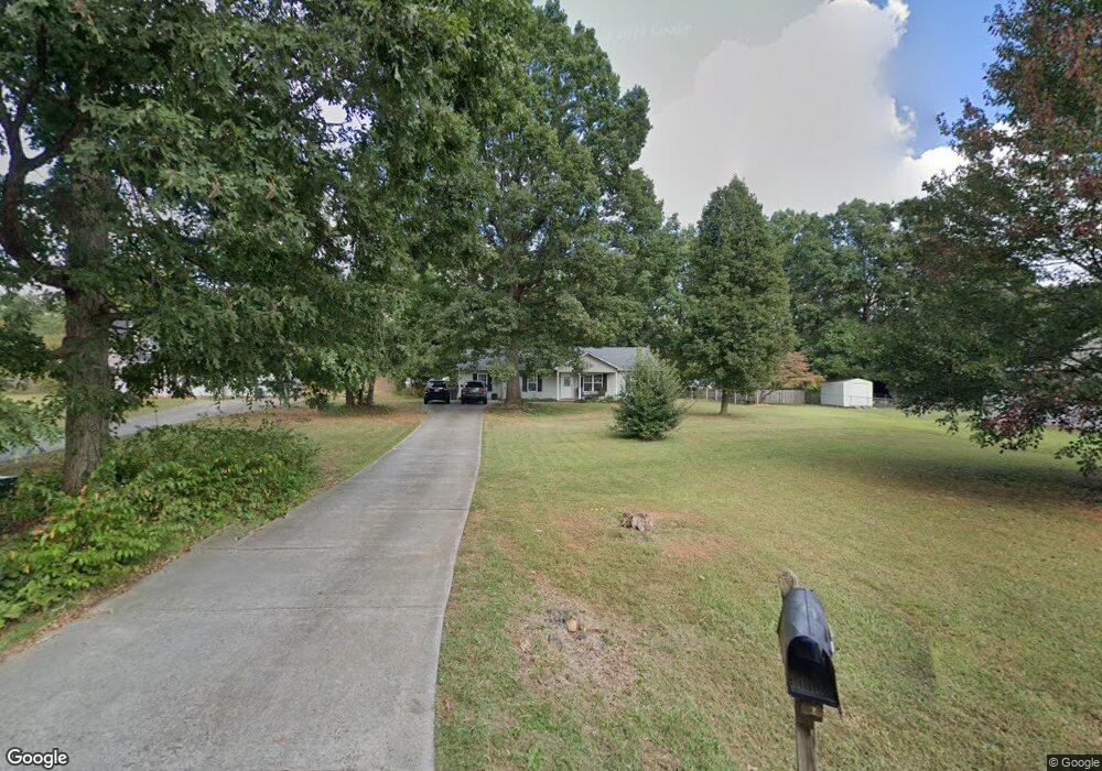 137 Brookview Rd, Statesville, NC 28625 - photo 1
