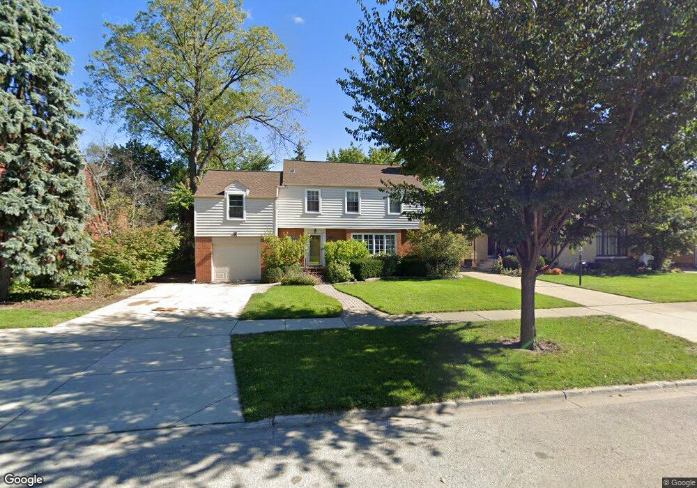 1039 Jeannette St, Des Plaines, IL 60016 - photo 1