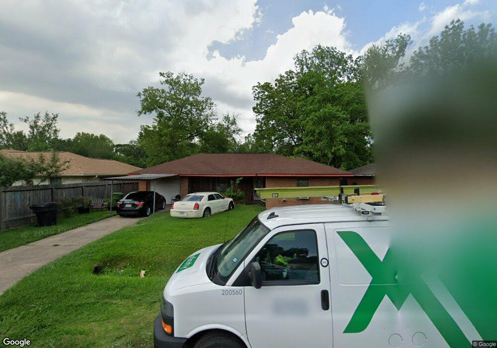 7629 Weyburn St, Houston, TX 77028 - photo 1