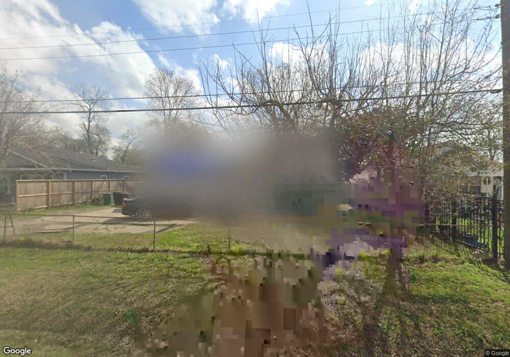 1216 Firnat St, Houston, TX 77022 - photo 1