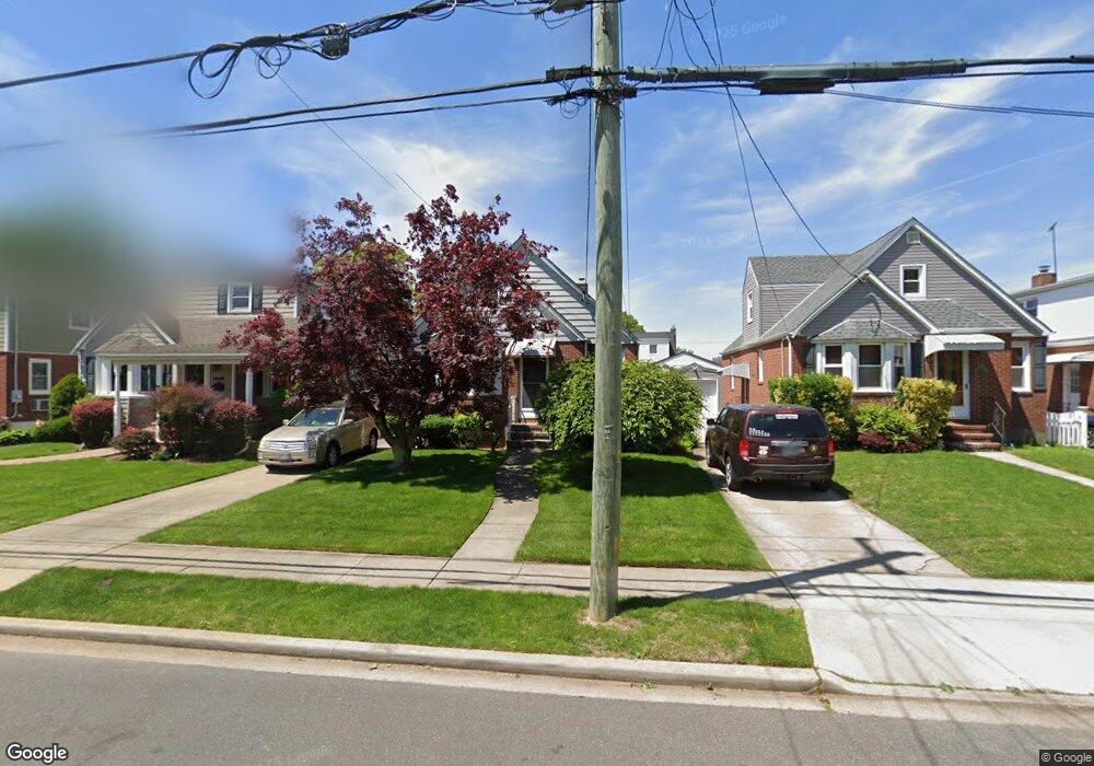 170 Semton Blvd, Franklin Square, NY 11010 - photo 1