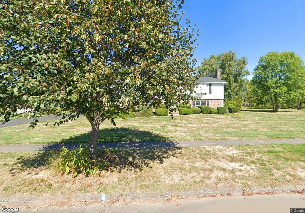 152 Jeffrey Ln, West Springfield, MA 01089 - photo 1