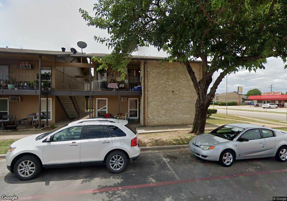 644 Bellaire Dr unit D, Hurst, TX 76053 - photo 1