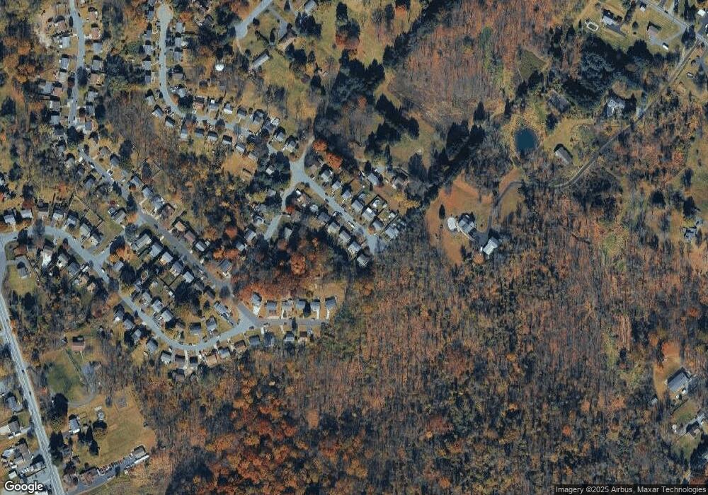 42 Alans Ln, Boyertown, PA 19512 - photo 1