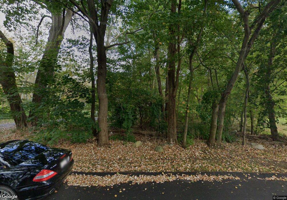 18 Bittersweet Ln, Weston, MA 02493 - photo 1