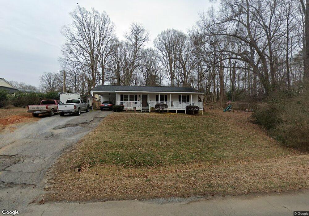 1009 Holly Hills Dr, Gastonia, NC 28052 - photo 1