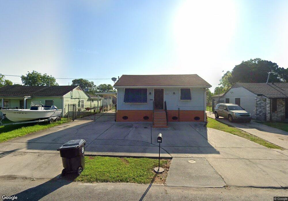 4527 Montegut Dr, New Orleans, LA 70126 - photo 1