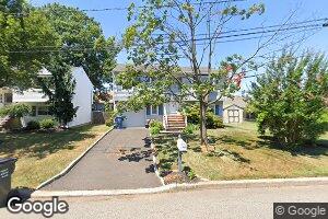 26 Cathrine St, Sewaren, NJ 07077