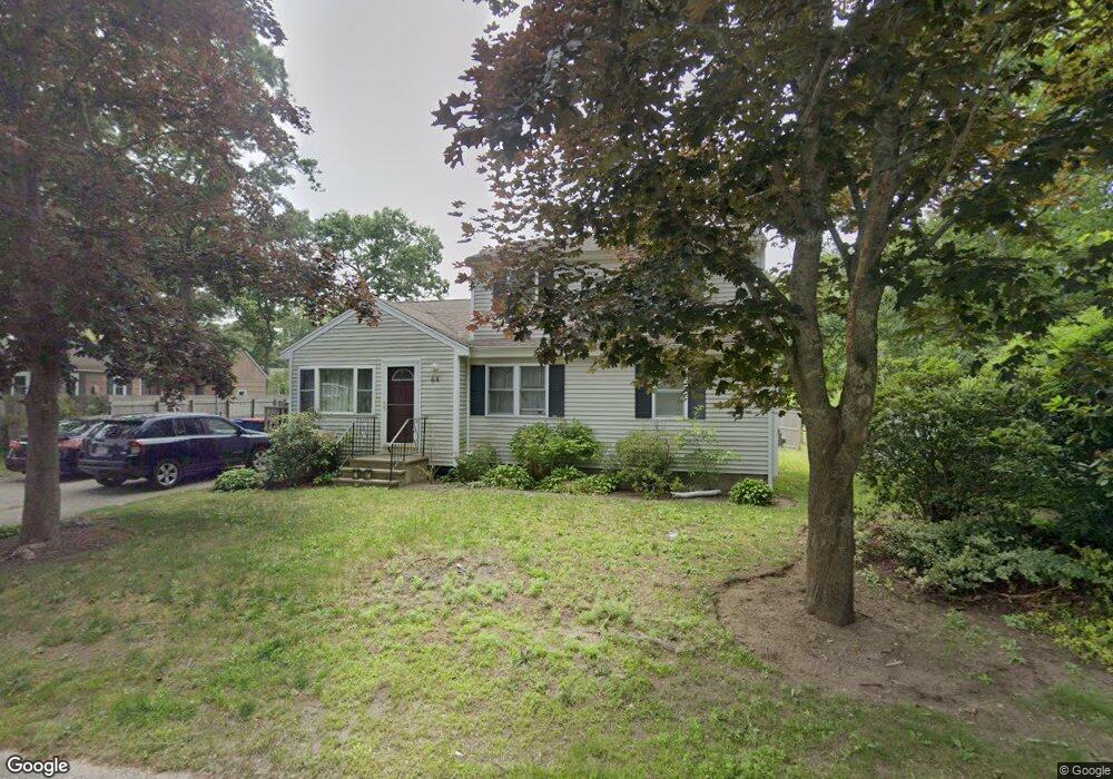 64 Cohasset Rd unit 1, Buzzards Bay, MA 02532 - photo 1