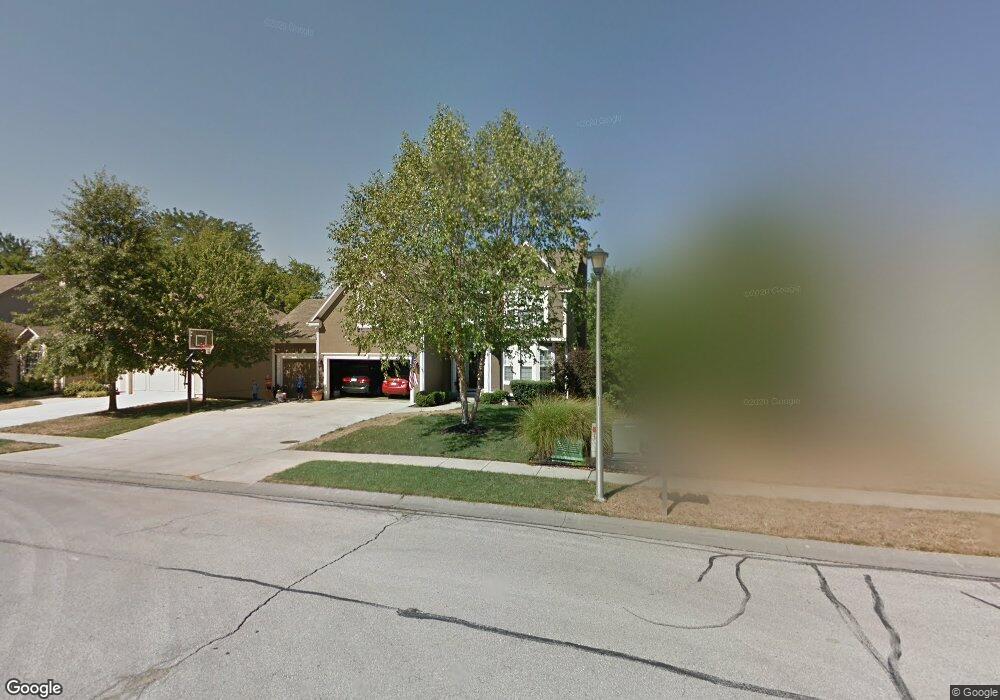 4422 Aminda St, Shawnee, KS 66226 - photo 1