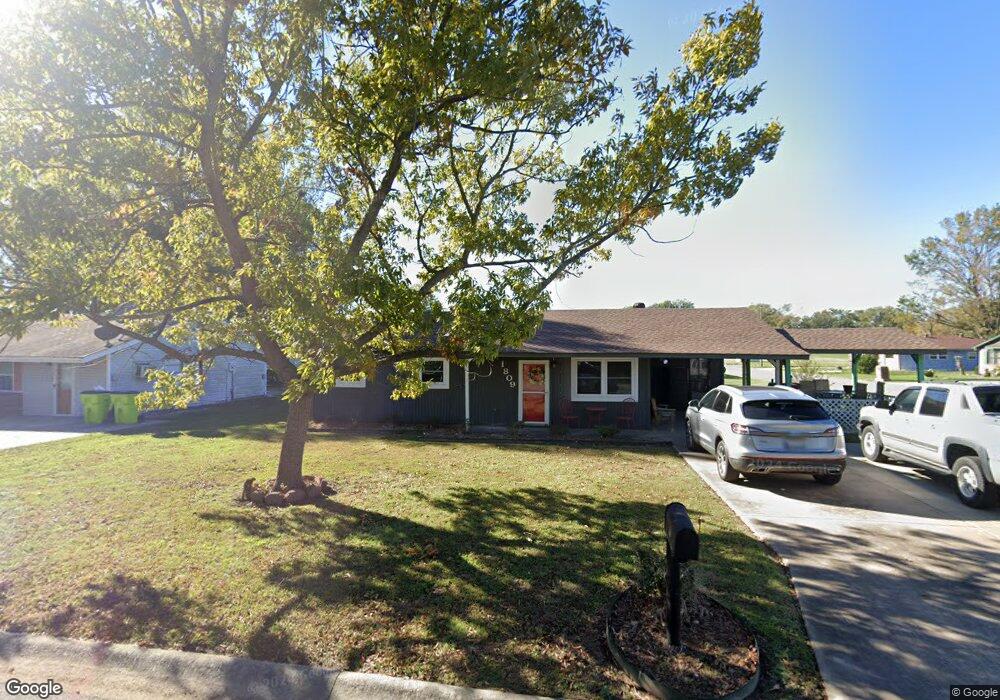 1809 N Lowe St, Stuttgart, AR 72160 - photo 1