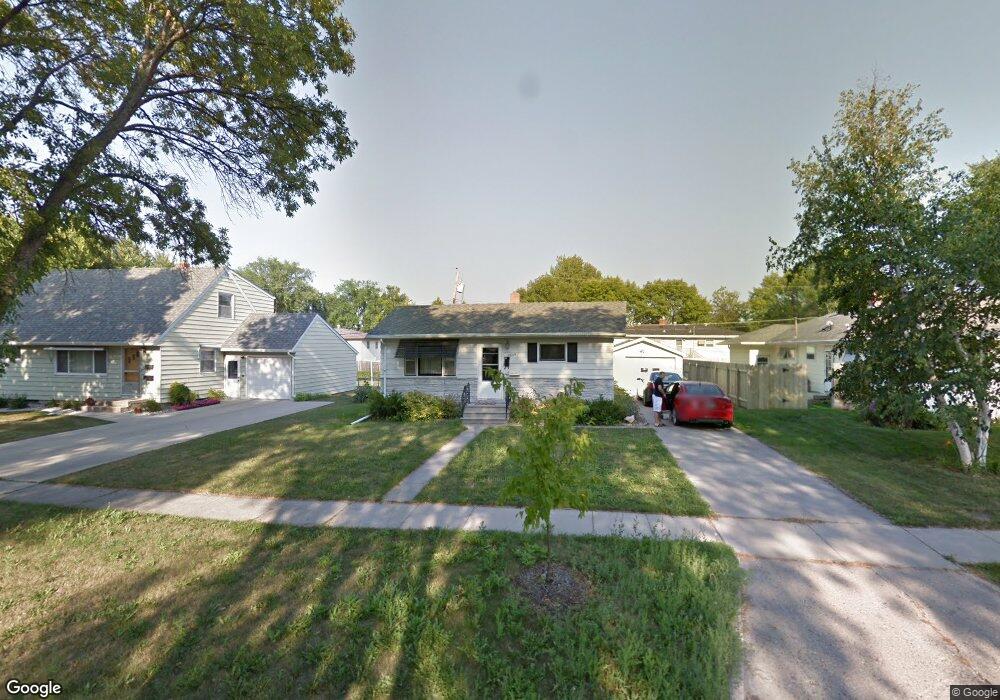 2505 9 1 2 St N, Fargo, ND 58102 - photo 1