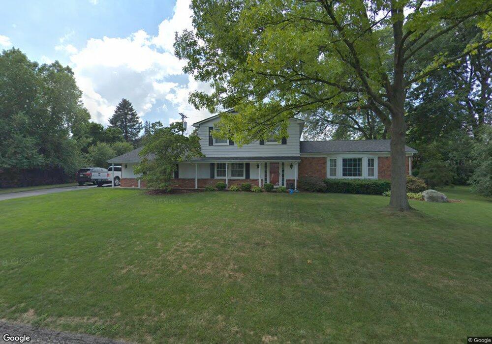 2722 Pendleton Dr, Bloomfield Hills, MI 48304 - photo 1