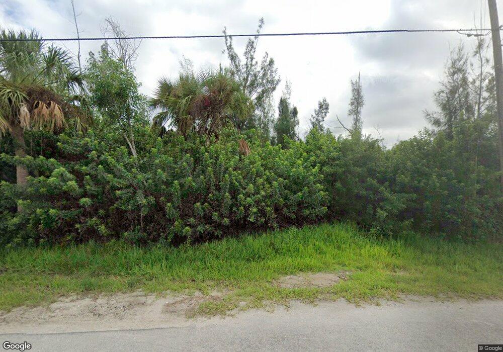 18221 Pioneer Rd, Fort Myers, FL 33908 - photo 1