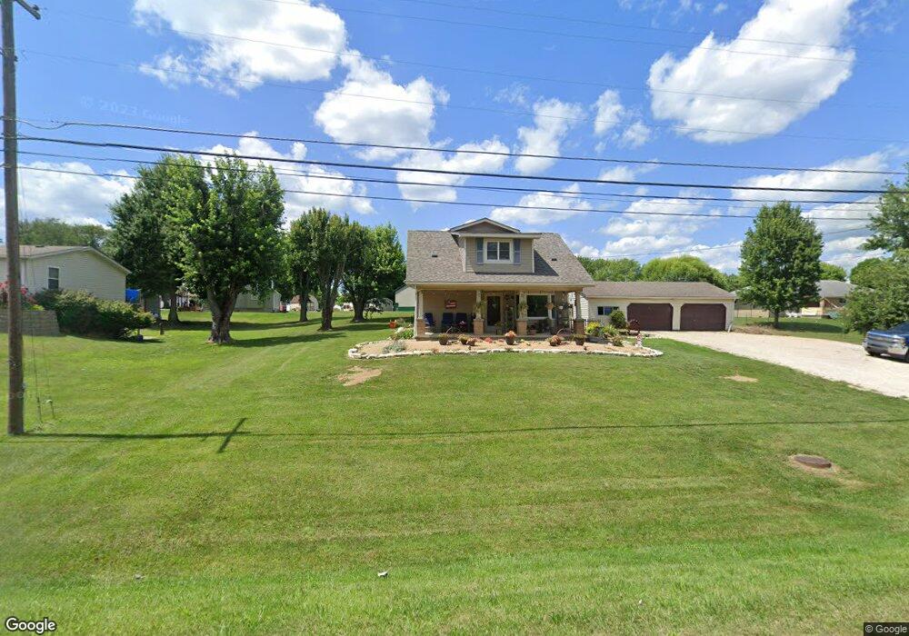 709 E Beech St, Osgood, IN 47037 - photo 1