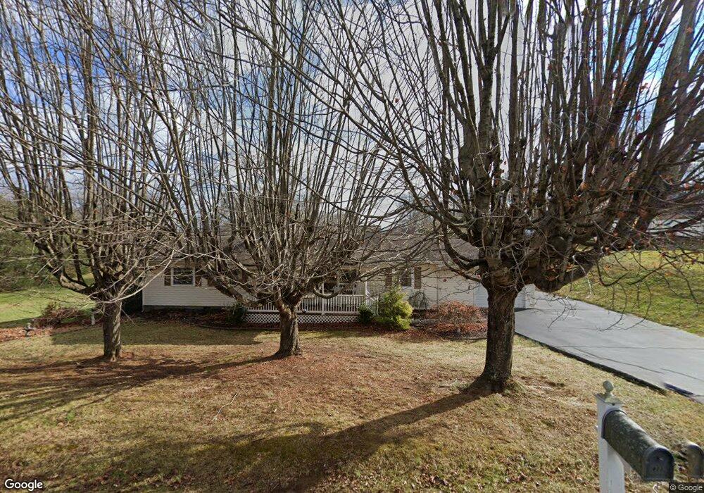 803 Hiwassee Heights Dr, Johnson City, TN 37601 - photo 1