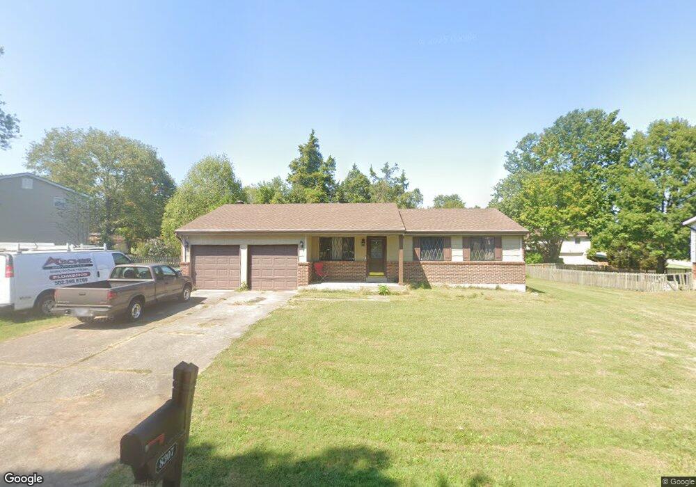 8307 Rosebowl Ct, Louisville, KY 40291 - photo 1