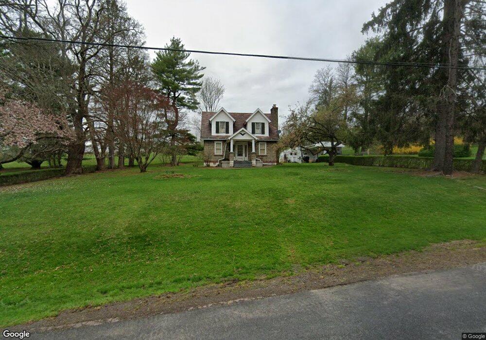 1002 Dickinson Rd, Dalton, PA 18414 - photo 1