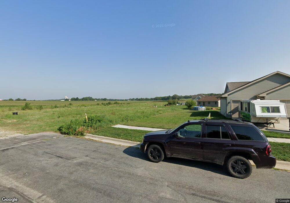 228 Genesis Dr, Evansville, WI 53536 - photo 1