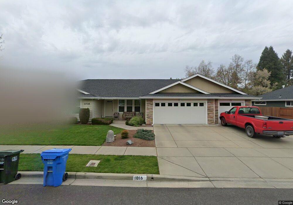 1016 SW Princeton Place, Grants Pass, OR 97527 - photo 1