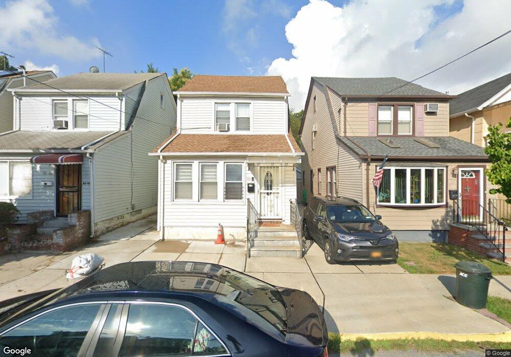 8042 161st St, Jamaica, NY 11432 - photo 1