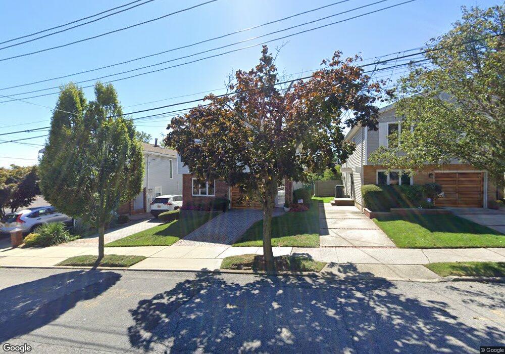 112 Buffalo St, Staten Island, NY 10306 - photo 1