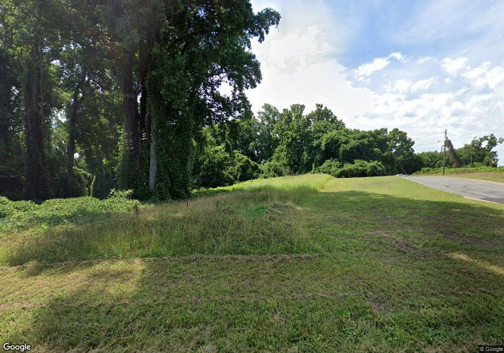 807 Willow St, Reidsville, NC 27320 - photo 1