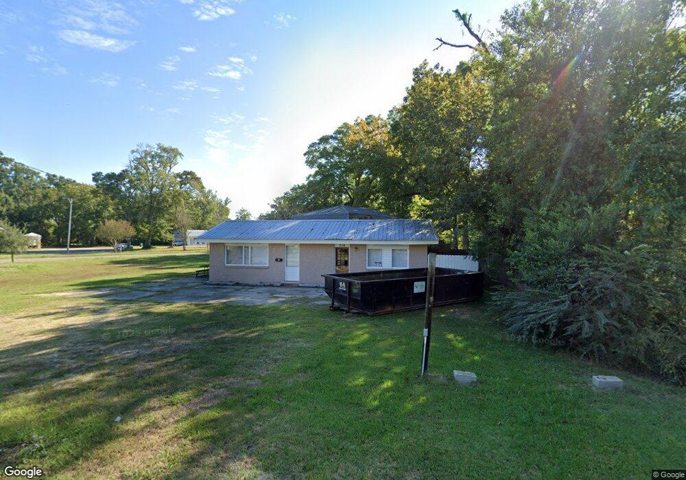 716 N Beech St, Picayune, MS 39466 - photo 1