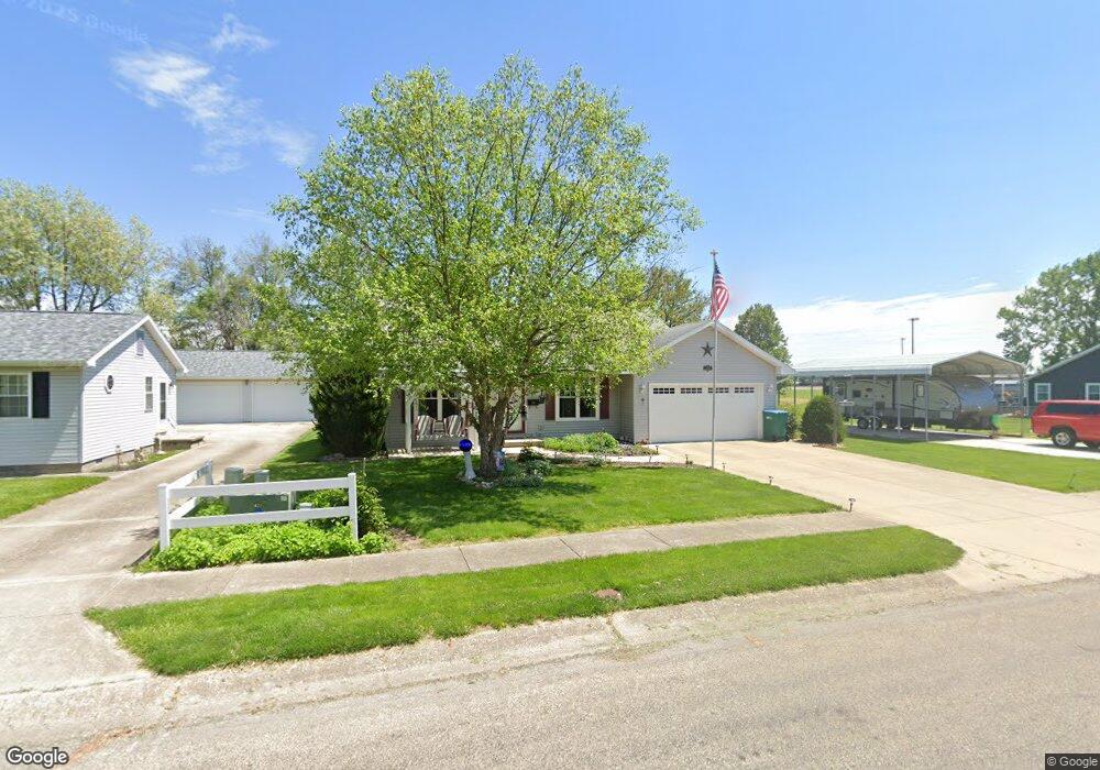 820 S 23rd St, Mattoon, IL 61938 - photo 1