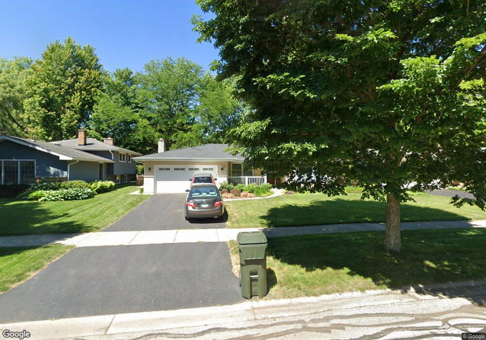 1529 Warbler Dr unit 2, Naperville, IL 60565 - photo 1