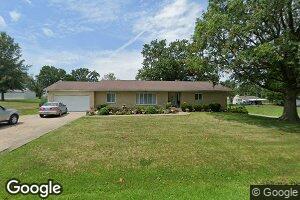 207 N Cottey St, Edina, MO 63537