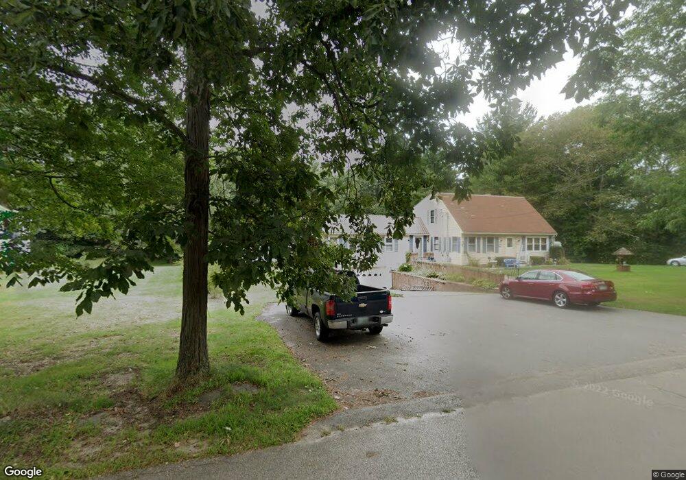 55 Pond St, Newton, NH 03858 - photo 1