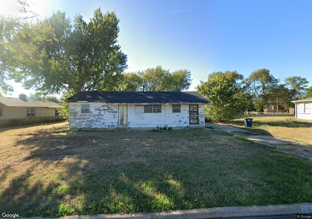2504 N Leo Ave, Shawnee, OK 74804 - photo 1