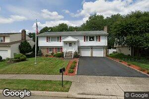 27 Leonhard Dr, Haledon, NJ 07508